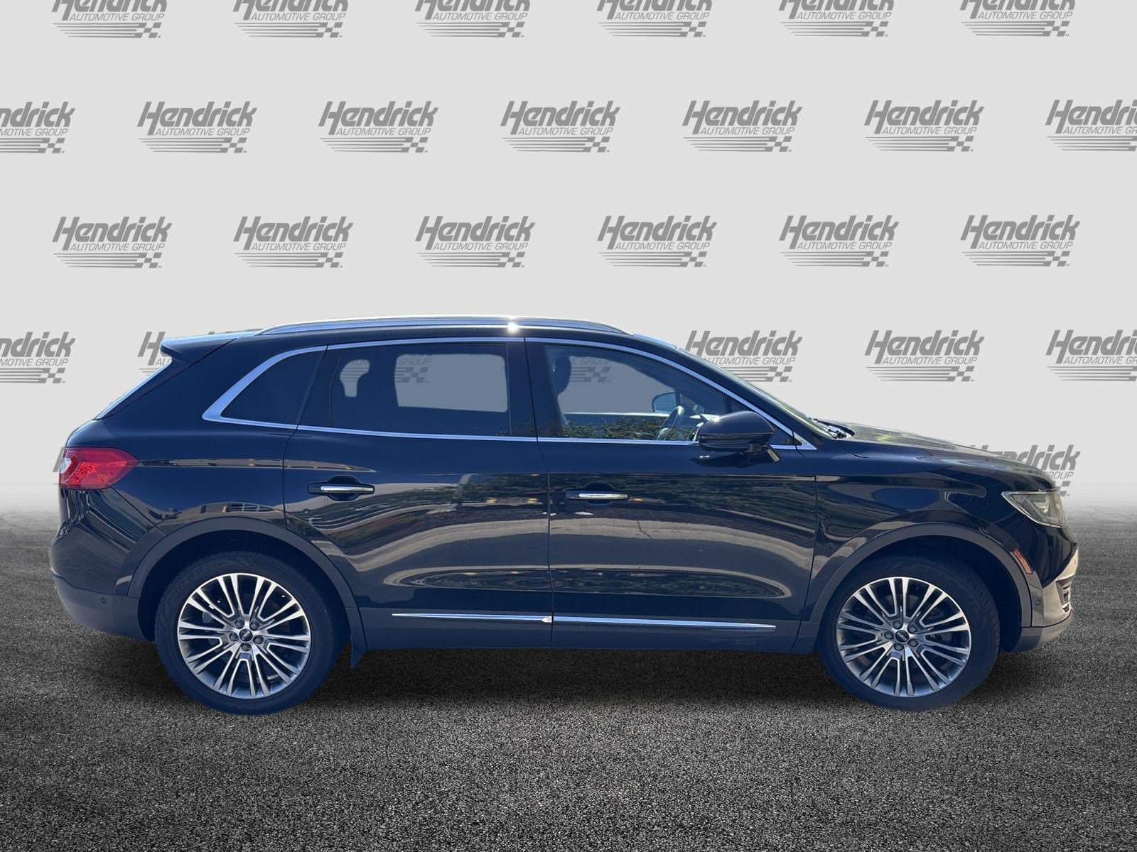 Used 2016 Lincoln MKX Reserve w/ Technology Package AWD/4WD image 10