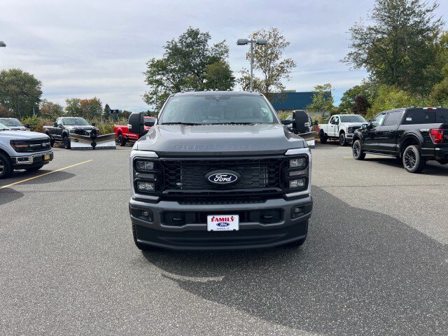 New 2027 Ford F250 XLT w/ XLT Premium Package AWD/4WD image 2