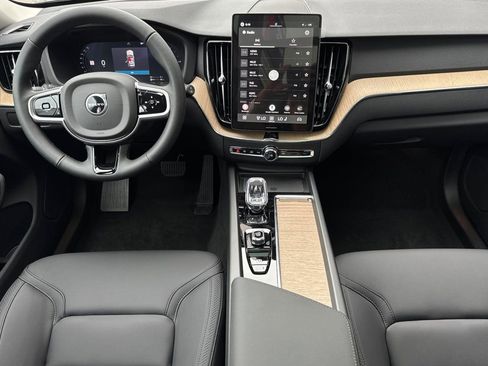 New 2026 Volvo XC60 T8 Plus w/ Climate Package PRO AWD/4WD image 13