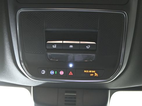 Used 2025 Chevrolet Traverse High Country w/ LPO, Floor Liner Package image 35