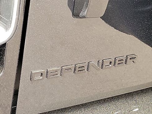 New 2023 Land Rover Defender 110 X image 21