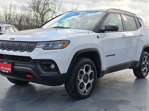 Used 2022 Jeep Compass Trailhawk image 7