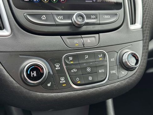 Used 2024 Chevrolet Malibu LT image 22