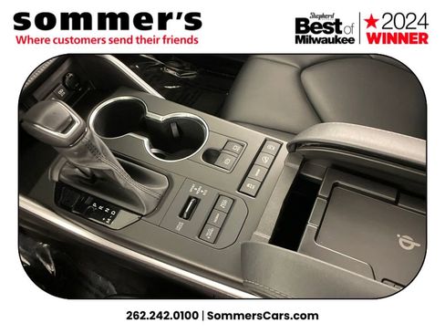 Used 2021 Toyota Highlander XLE image 20