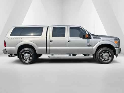 Used 2016 Ford F250 Platinum w/ FX4 Off-Road Package AWD/4WD image 9