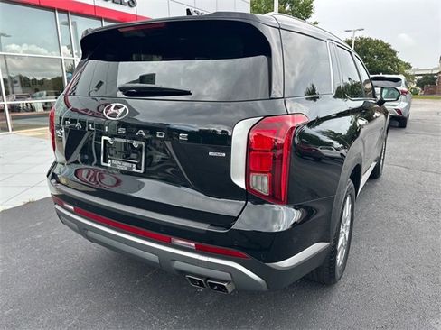 Used 2023 Hyundai Palisade SEL image 3