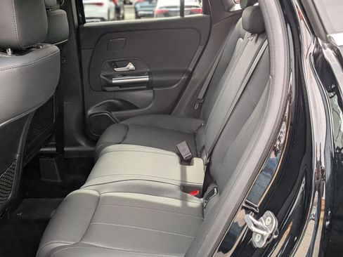 Certified 2025 Mercedes-Benz GLA 250 4MATIC image 26