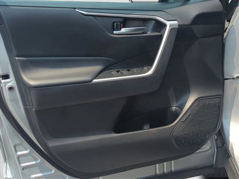 Used 2024 Toyota RAV4 XLE image 18