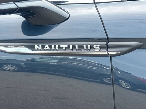 Certified 2023 Lincoln Nautilus Reserve AWD/4WD image 10
