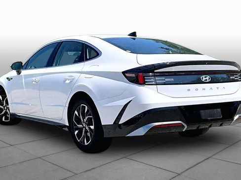 Used 2024 Hyundai Sonata SEL FWD image 12