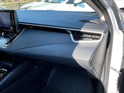 Used 2022 Toyota Corolla LE image 17