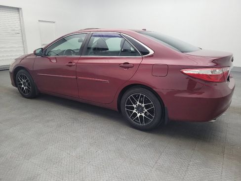 Used 2017 Toyota Camry XLE image 3