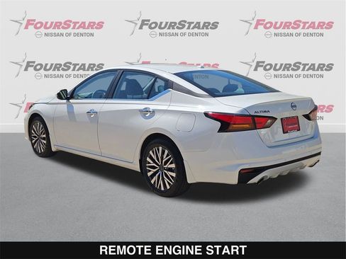 New 2025 Nissan Altima 2.5 SV image 7