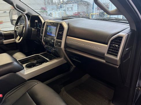 Used 2020 Ford F250 Lariat w/ Lariat Ultimate Package image 17
