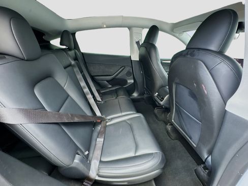 Used 2024 Tesla Model Y Long Range AWD/4WD image 20