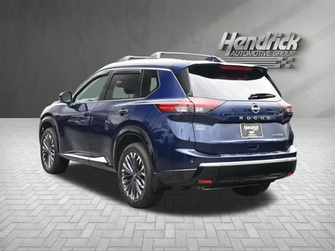 Used 2025 Nissan Rogue Platinum w/ Platinum Premium Package FWD image 8