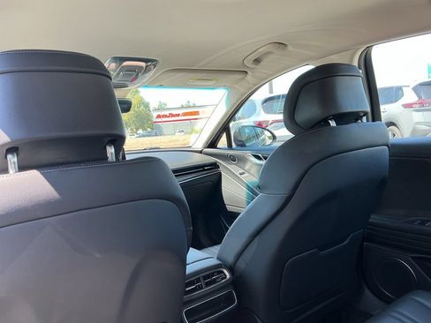 Used 2023 Genesis G80 2.5T AWD/4WD image 25
