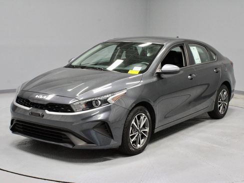Used 2023 Kia Forte LXS FWD image 6