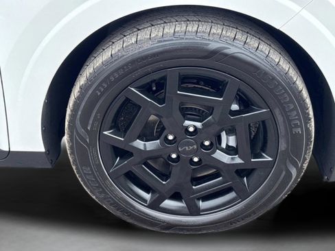 New 2026 Kia Carnival SX Prestige image 9