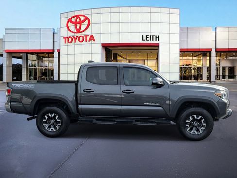 Certified 2020 Toyota Tacoma TRD Off-Road image 4