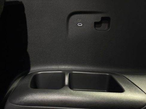 New 2026 Chevrolet Traverse LT w/ LPO, Floor Liner Package FWD image 23