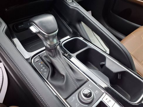 Used 2022 Kia Telluride SX w/ SX Prestige Package AWD/4WD image 7