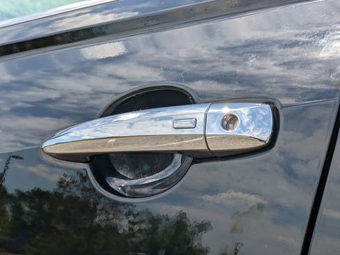 Used 2024 Nissan Altima 2.5 SV image 6