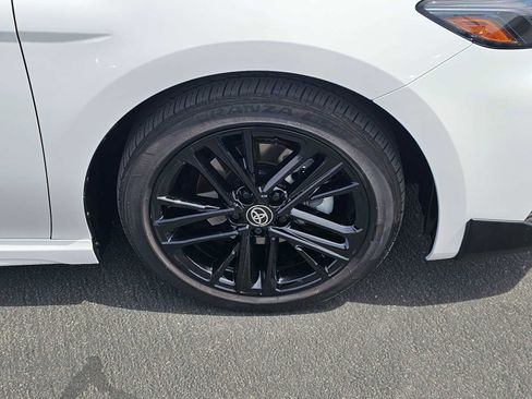 Used 2026 Toyota Camry SE FWD image 9