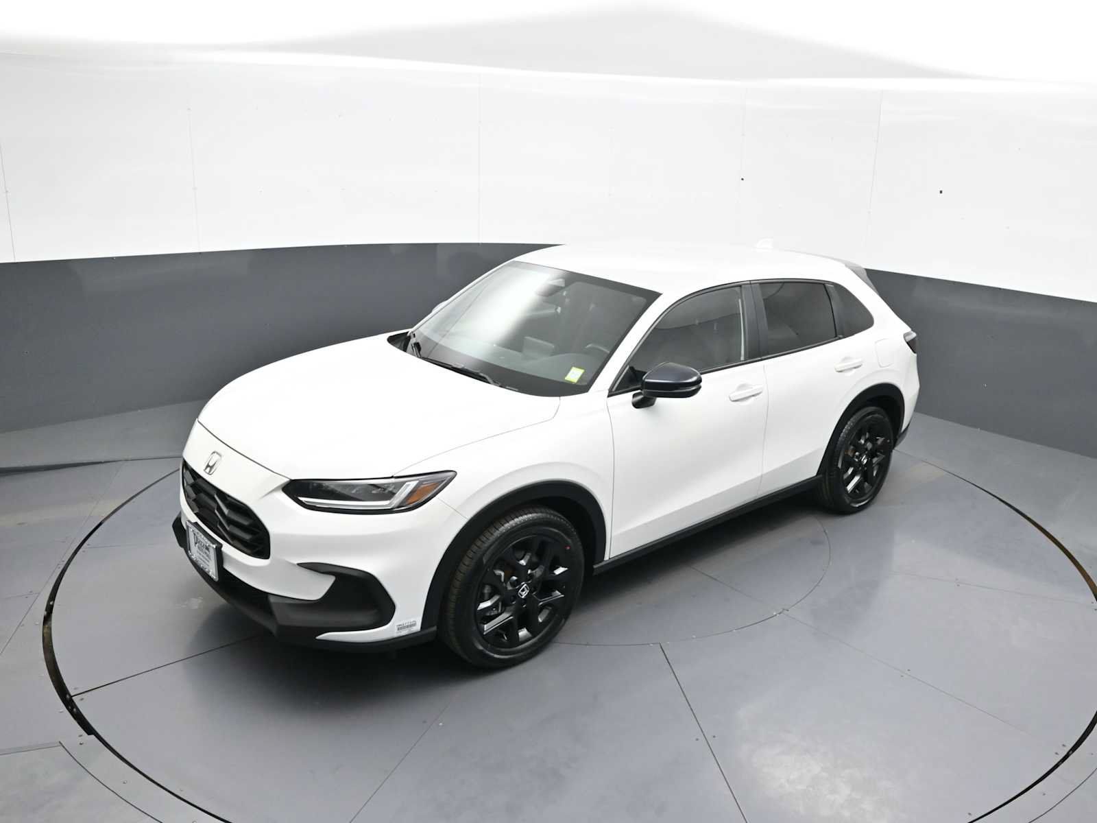 Certified 2025 Honda HR-V Sport image 32