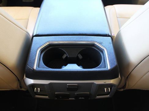 Used 2019 Ford F250 Lariat w/ Lariat Value Package image 40