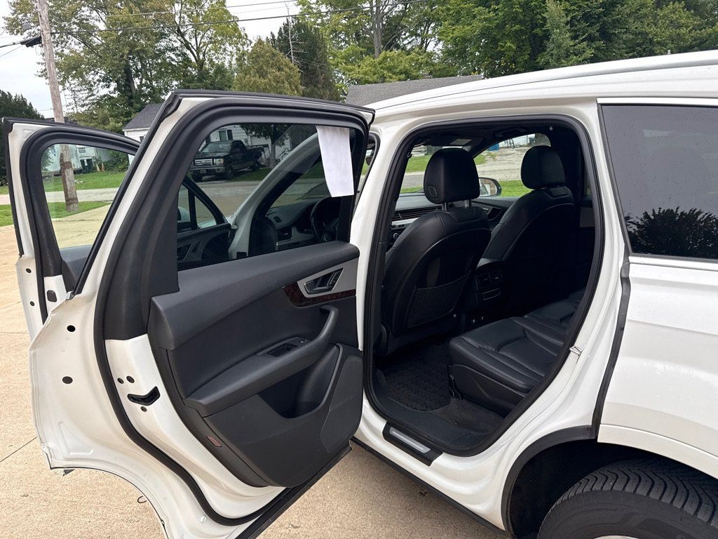 Used 2019 Audi Q7 2.0T Premium w/ Convenience Package AWD/4WD image 12