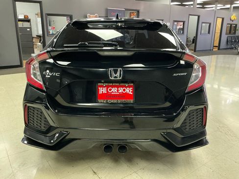 Used 2018 Honda Civic Sport image 10
