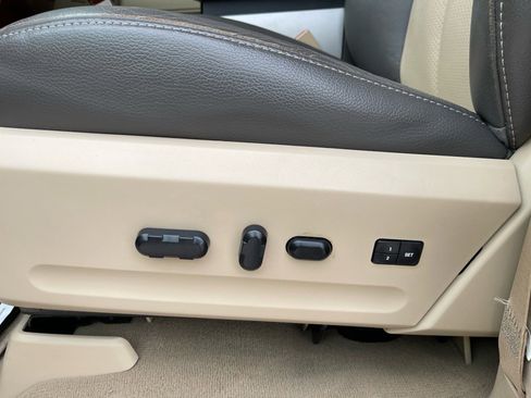 Used 2008 Ford Expedition EL Eddie Bauer image 25