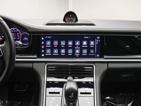 Used 2022 Porsche Panamera 4S image 39