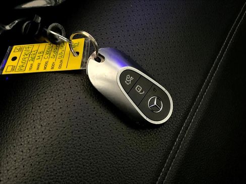 Used 2023 Mercedes-Benz C 300 4MATIC Sedan image 15