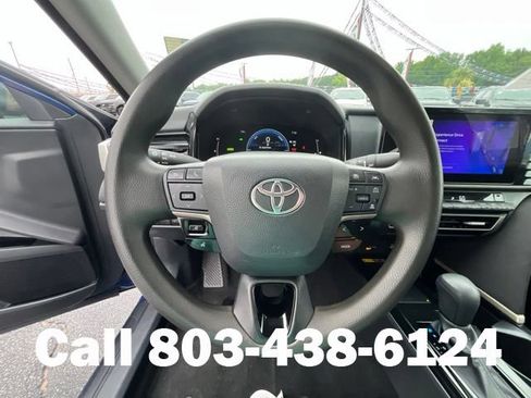 Used 2025 Toyota Camry LE FWD image 18