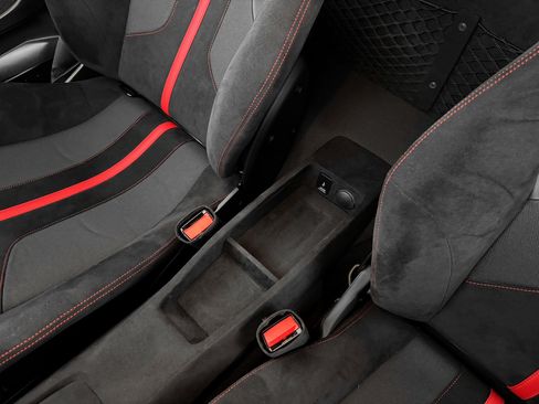 Used 2019 Ferrari 488 Pista Coupe RWD image 22