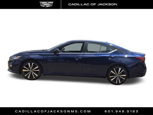 Used 2022 Nissan Altima 2.0 SR FWD image 8