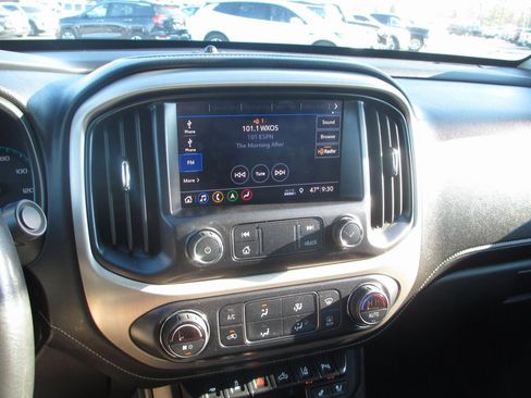 Certified 2021 GMC Canyon Denali image 28