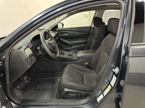 Certified 2024 Honda Accord EX image 22