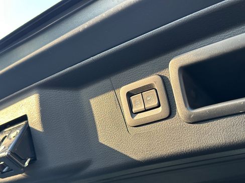 New 2025 MAZDA CX-50 AWD 2.5 Hybrid w/ Premium Pkg image 9