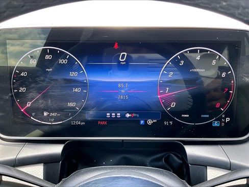 Certified 2025 Mercedes-Benz GLC 300 image 22