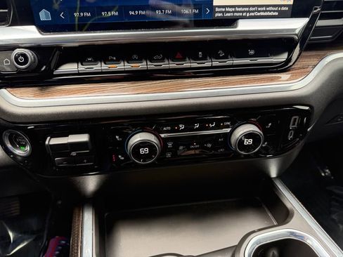 Used 2022 Chevrolet Silverado 1500 LT Trail Boss w/ LT Trail Boss Premium Package image 16