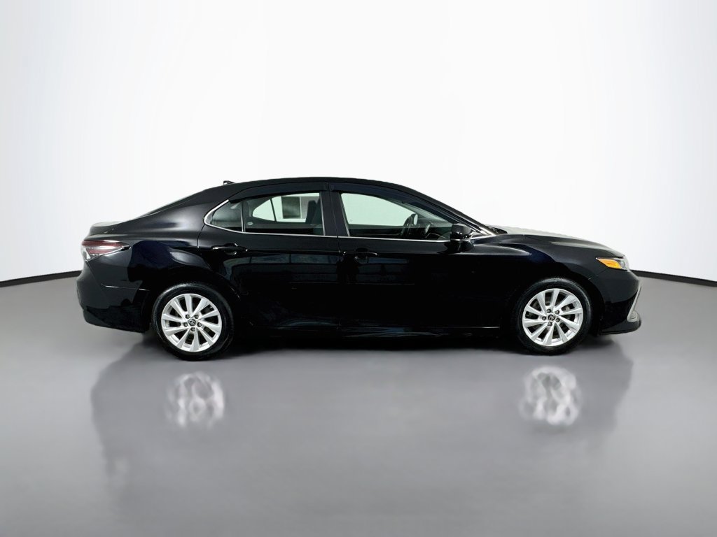 Used 2021 Toyota Camry LE w/ Carpet Mat Package (TMS) FWD image 9
