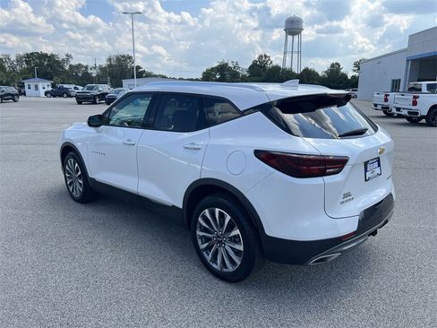 Used 2025 Chevrolet Blazer Premier w/ Driver Confidence II Package image 6