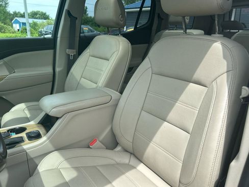 Used 2019 GMC Acadia Denali w/ Technology Package AWD/4WD image 20