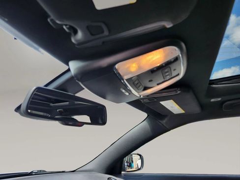 Used 2017 Chrysler 300 S w/ 300S Premium Group image 23