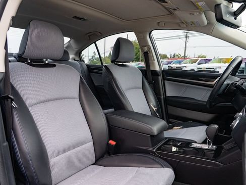 Used 2017 Subaru Legacy 2.5i Sport AWD/4WD image 28