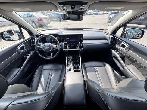 Used 2023 Kia Sorento SX AWD/4WD image 26