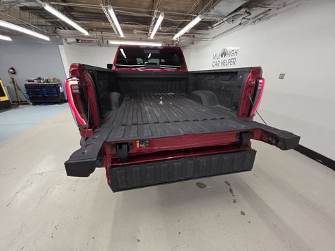 Used 2025 GMC Sierra 2500 AT4 w/ AT4 Premium Plus Package AWD/4WD image 24